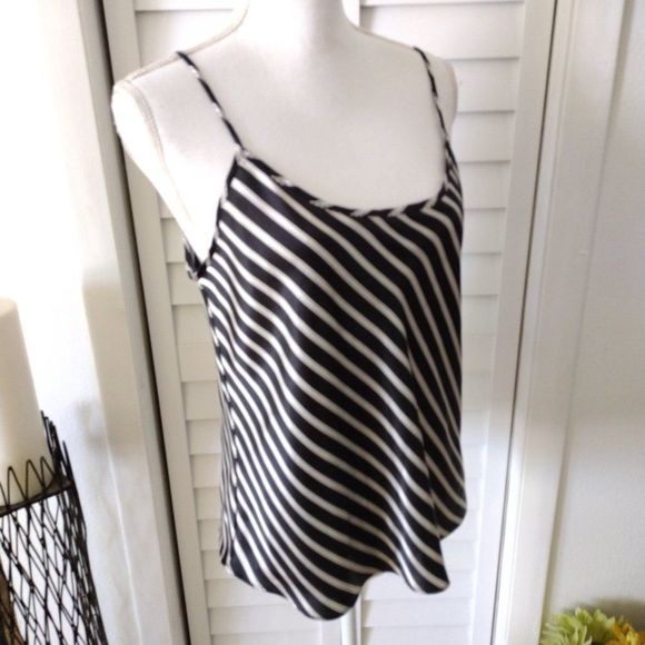 CINEMA Etoile silky swing lounge tank top. Adjustable straps. Sz. M - Picture 4 of 5